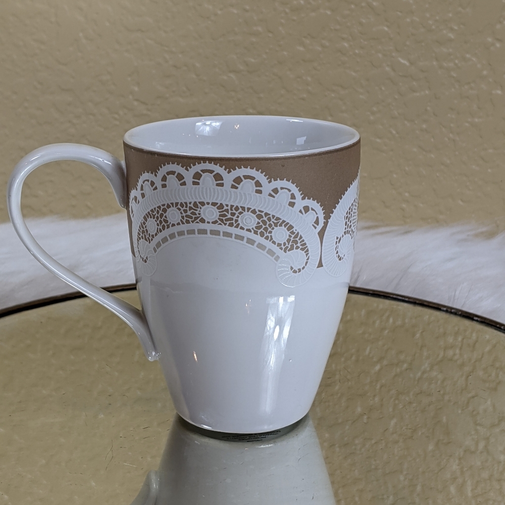 222 Fifth Queen Anne's Lace Coffee Mug